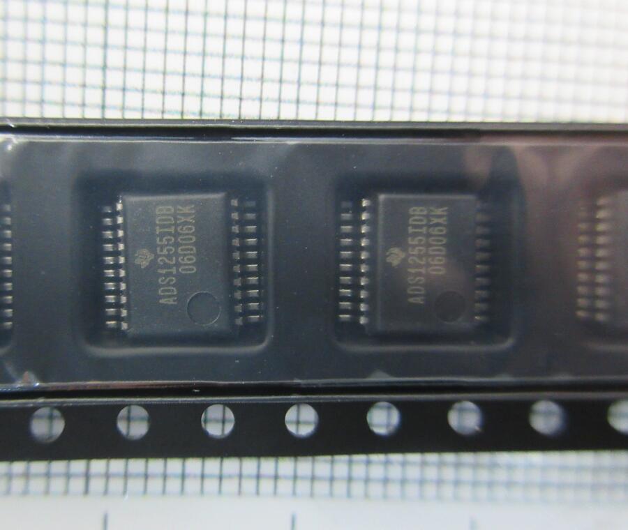 ADS1255IDBR