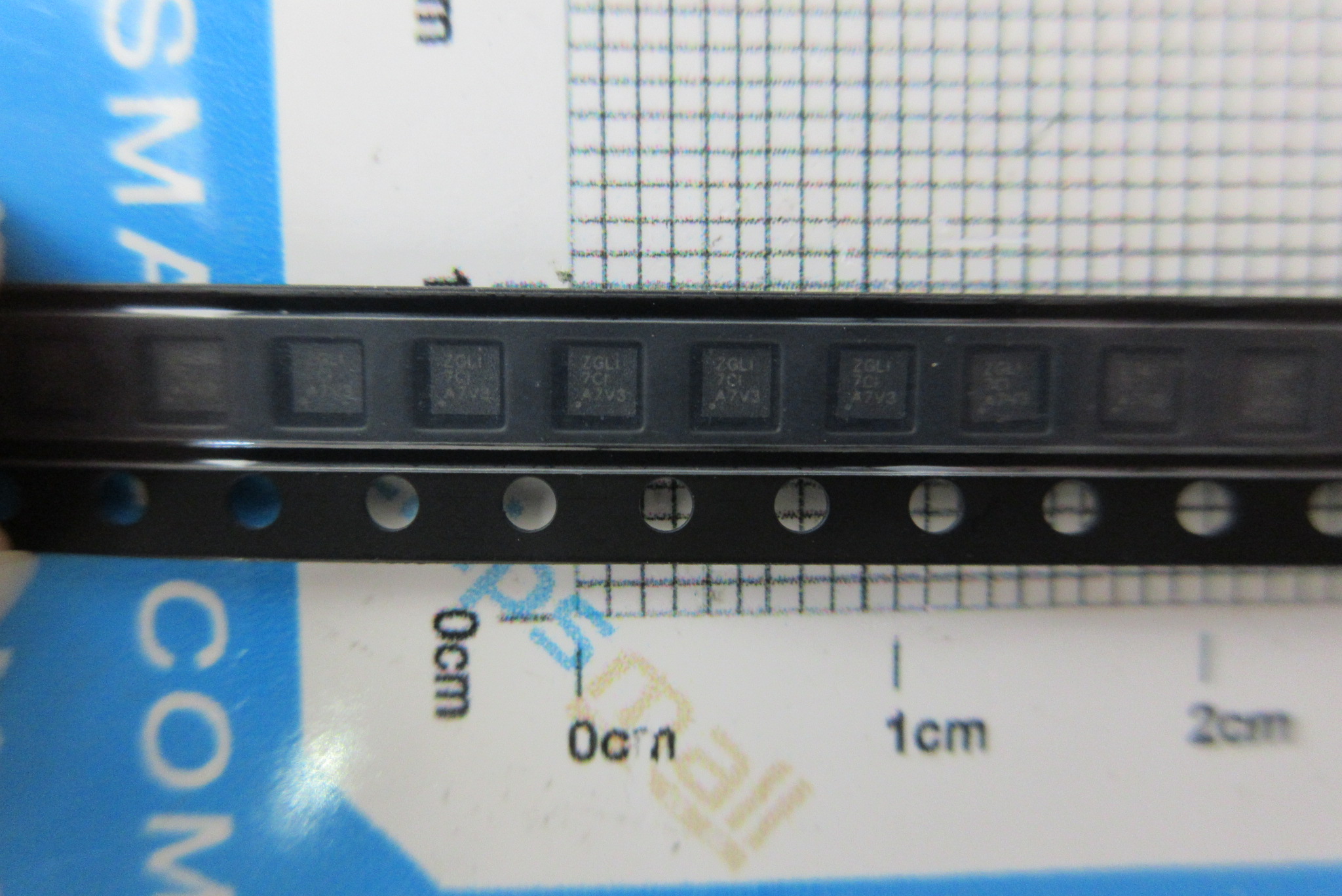LM27761DSGT